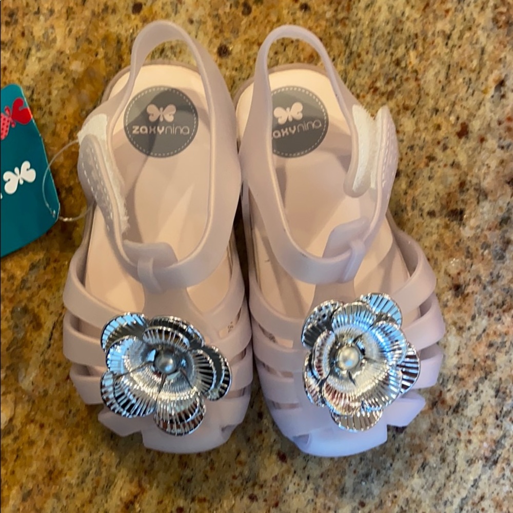 Rand new baby girls sandals ZaxyNina size 8